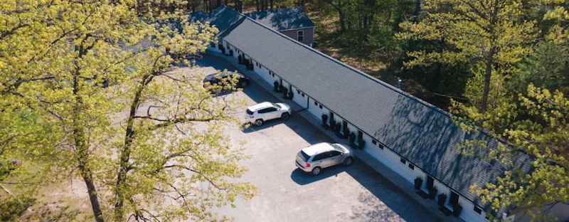 Inland Lakes Motel (Johnson Motel) - Web Listing (newer photo)